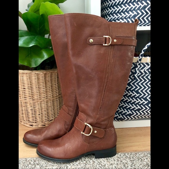 dalton tall boot naturalizer